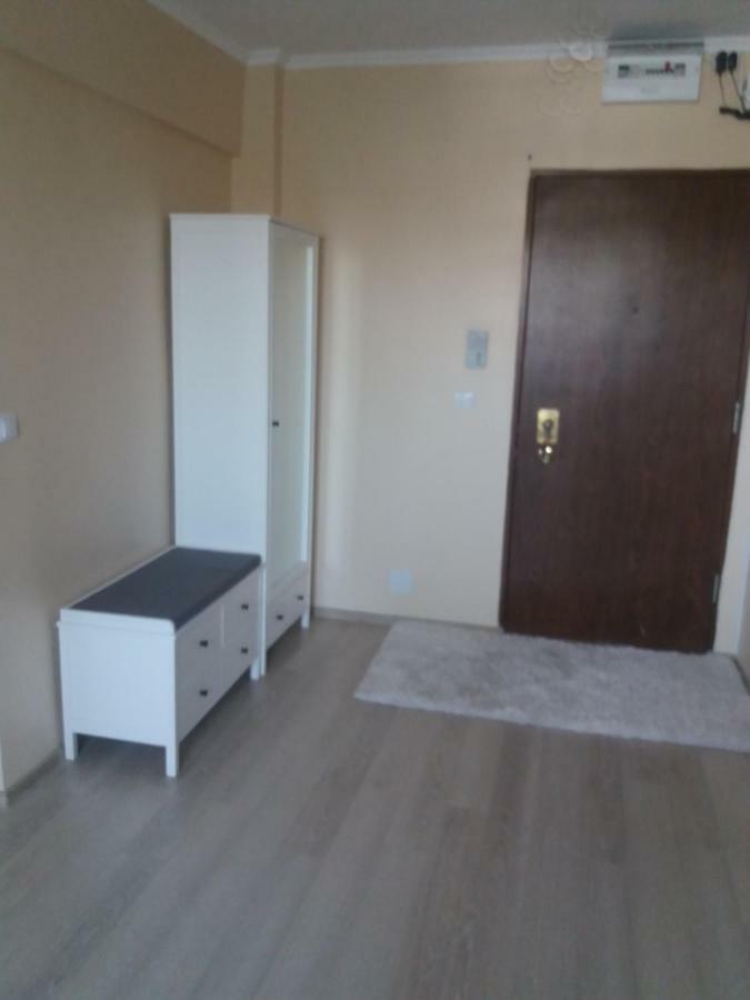 Juli'S Apartment Oradea Eksteriør billede