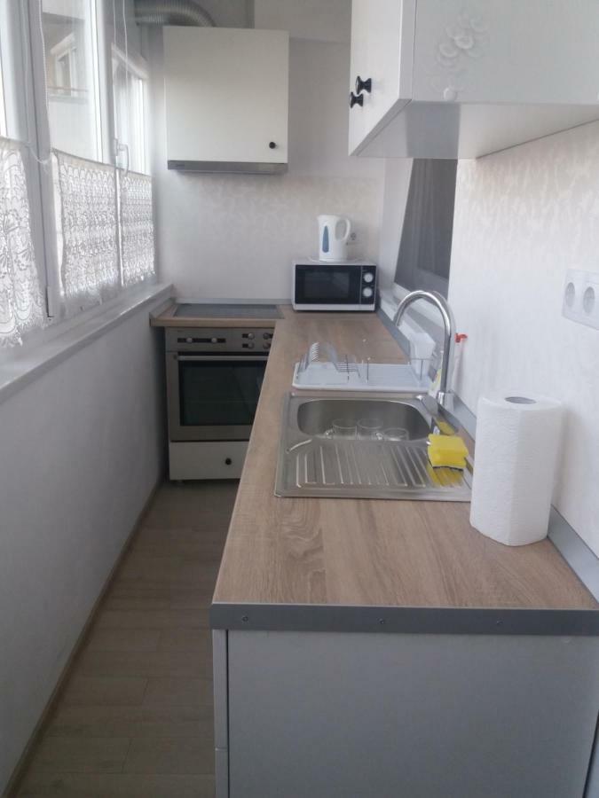 Juli'S Apartment Oradea Eksteriør billede